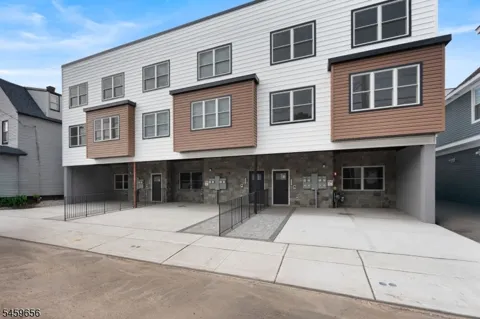 645 S 10Th St Unit 2 #2 Unit 2