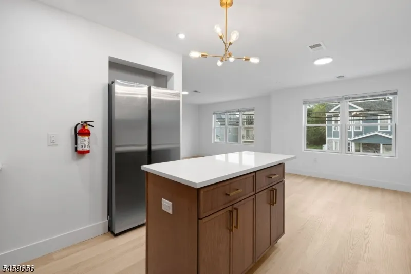 645 S 10Th St Unit 2 #2 Unit 2 Newark City, NJ 07108