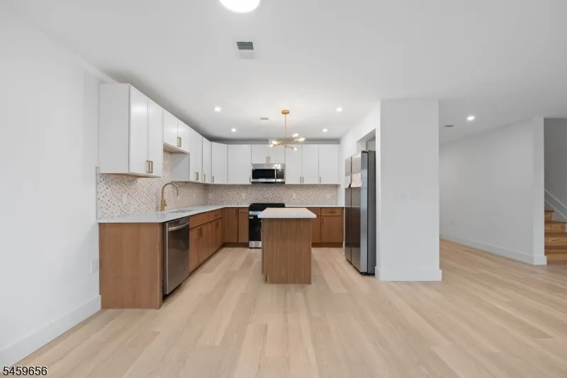 645 S 10Th St Unit 1 #1 Unit 1 Newark City, NJ 07108