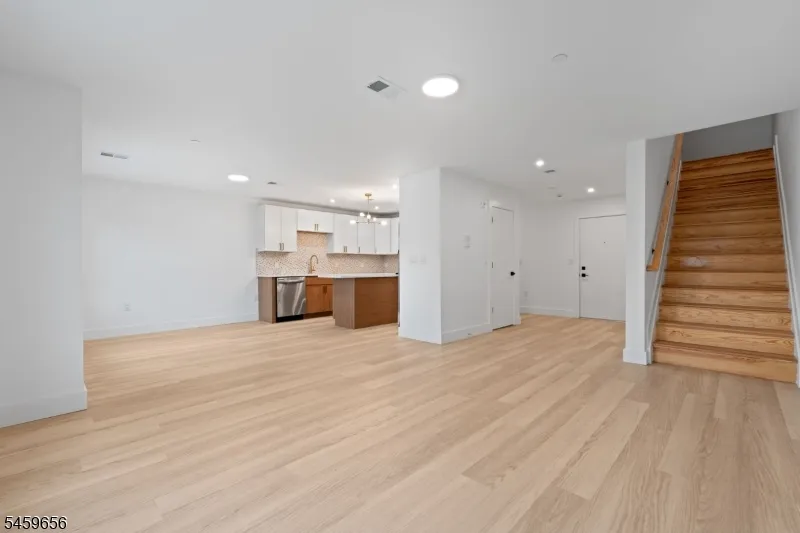645 S 10Th St Unit 1 #1 Unit 1 Newark City, NJ 07108