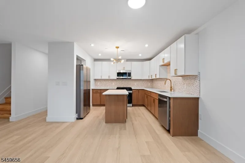 645 S 10Th St Unit 1 #1 Unit 1 Newark City, NJ 07108