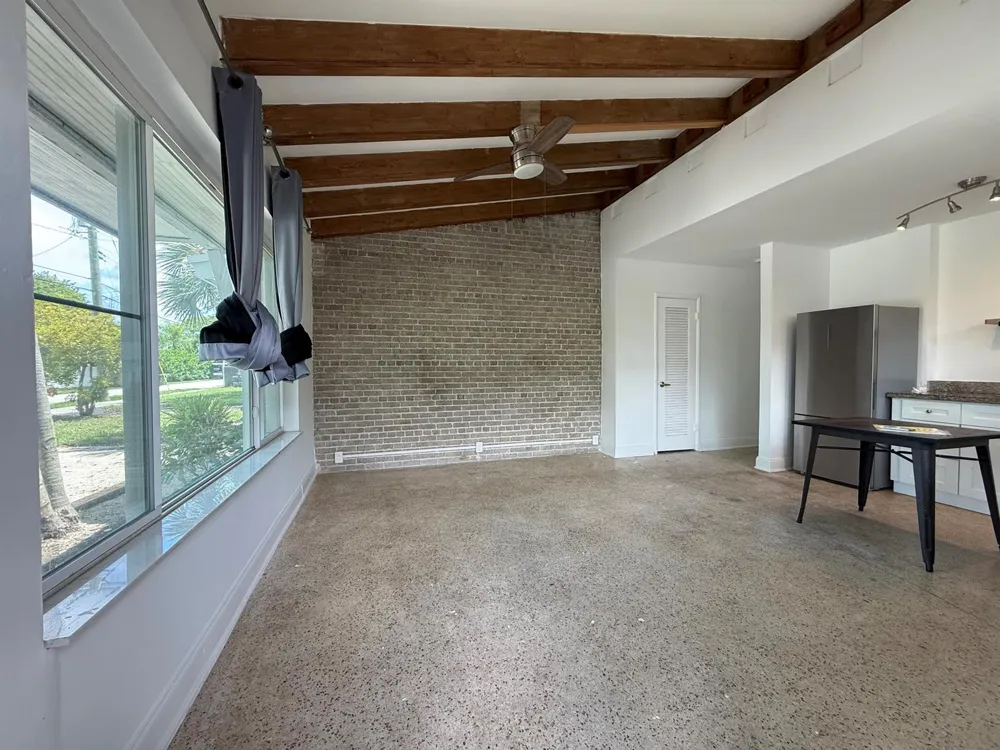 900 SE 12th Street #FRONT Fort Lauderdale, FL 33316
