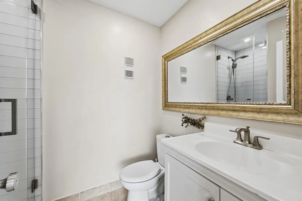 17051 NE 35TH AVENUE #307 North Miami Beach, FL 33160