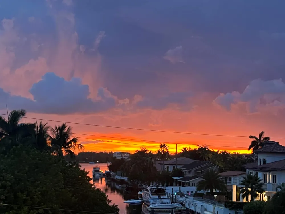 17051 NE 35TH AVENUE #307 North Miami Beach, FL 33160