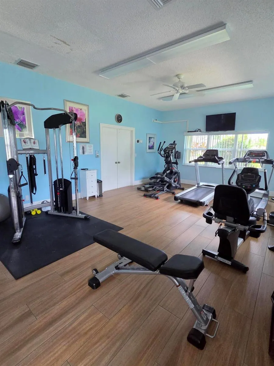 5150 LAKEFRONT BOULEVARD #A Delray Beach, FL 33484
