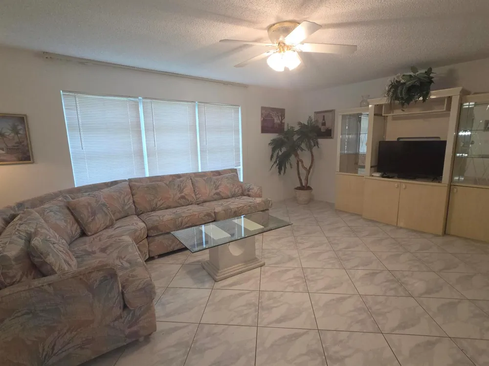 5150 LAKEFRONT BOULEVARD #A Delray Beach, FL 33484