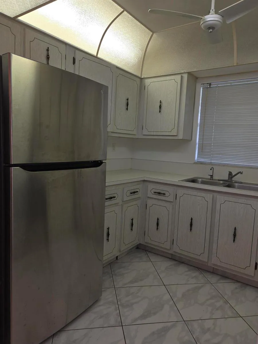 5150 LAKEFRONT BOULEVARD #A Delray Beach, FL 33484