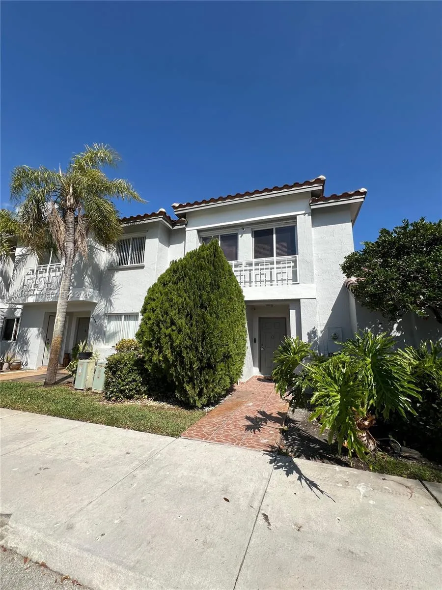 20839 NW 4th St Pembroke Pines, FL 33029