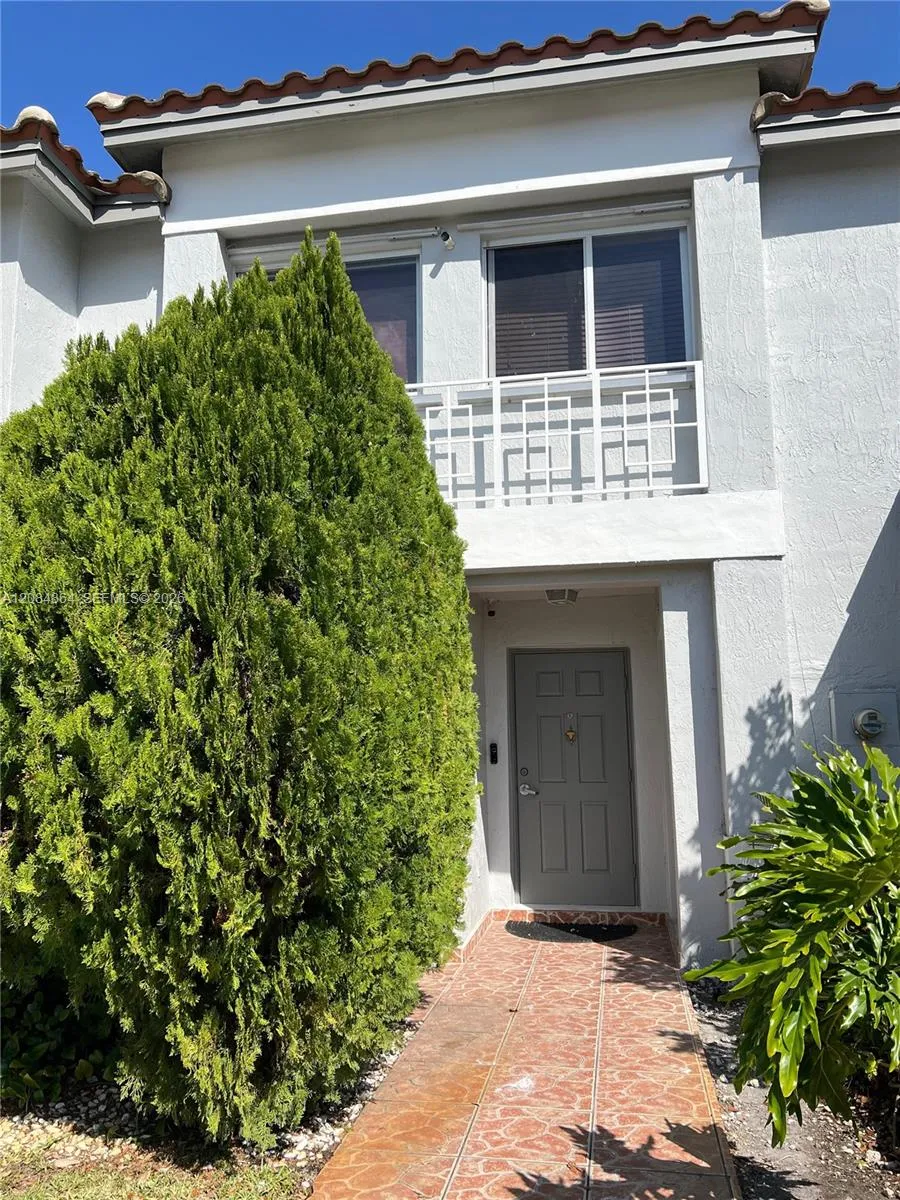 20839 NW 4th St Pembroke Pines, FL 33029