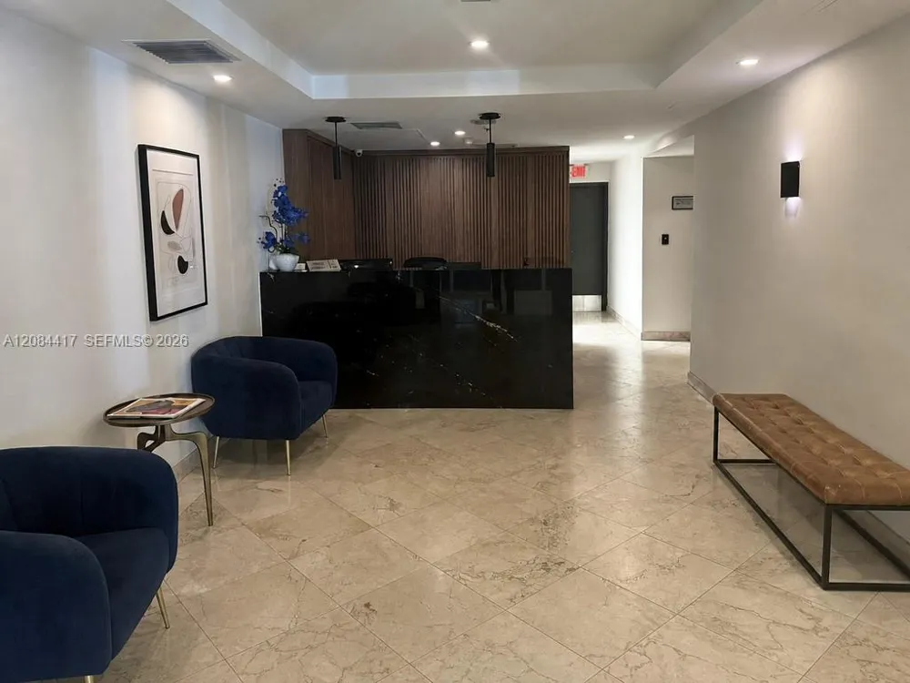 170 SE 14th St #2007 Miami, FL 33131