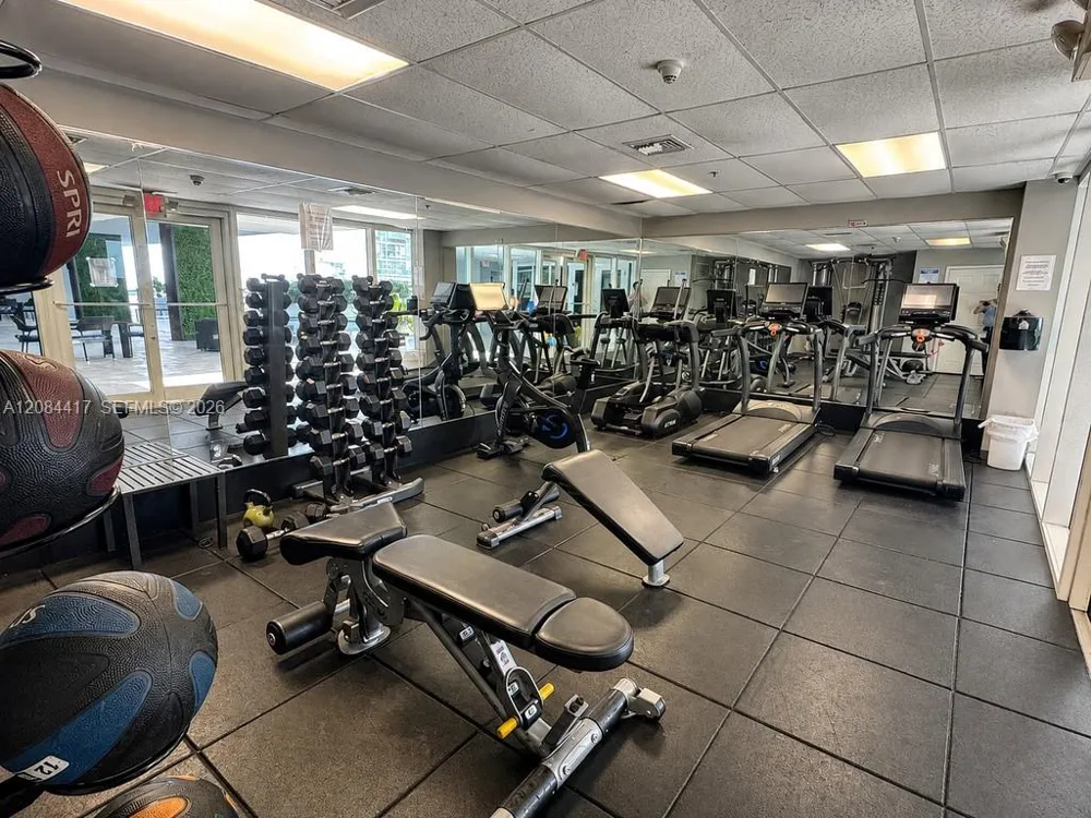 170 SE 14th St #2007 Miami, FL 33131