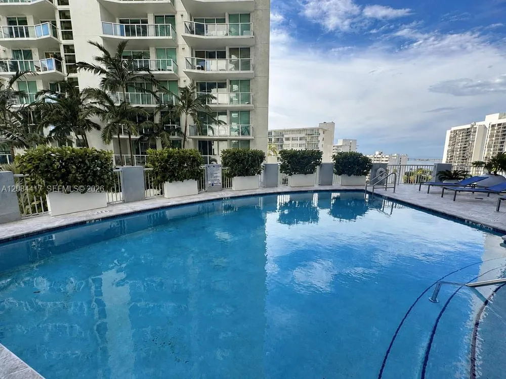 170 SE 14th St #2007 Miami, FL 33131
