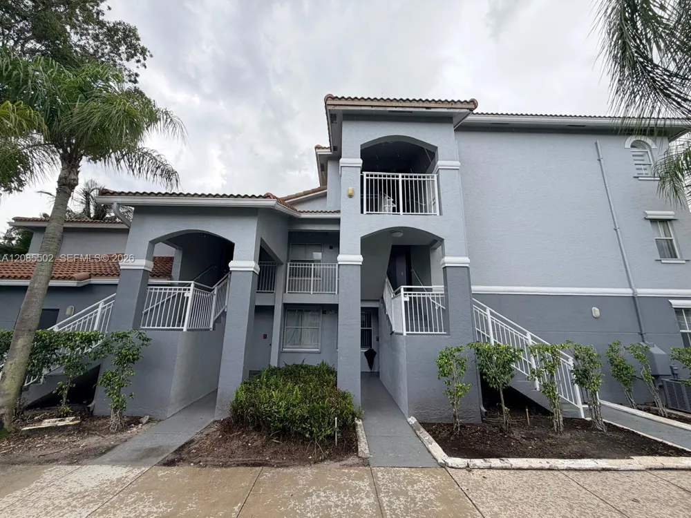 9645 NW 1st Ct #1-110 Pembroke Pines, FL 33024