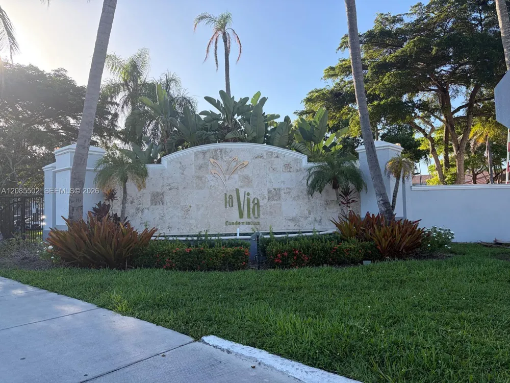 9645 NW 1st Ct #1-110 Pembroke Pines, FL 33024