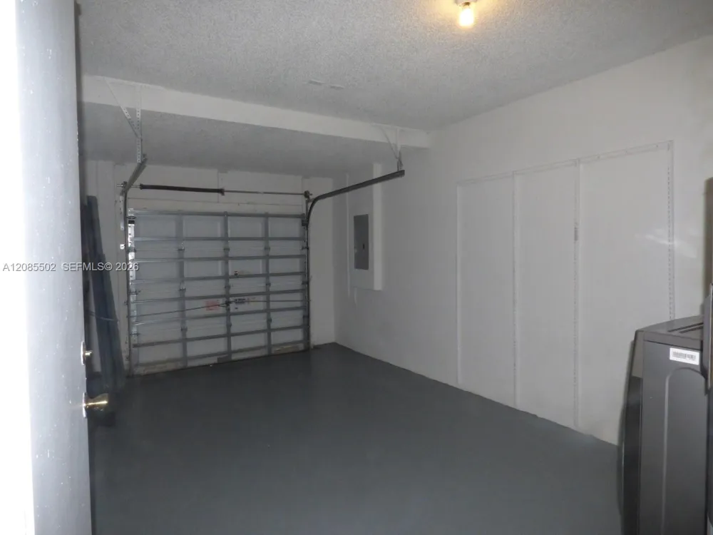 9645 NW 1st Ct #1-110 Pembroke Pines, FL 33024