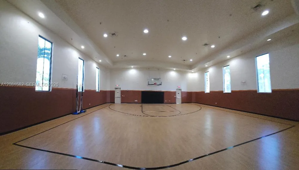 3020 NW 125th Ave #311 Sunrise, FL 33323