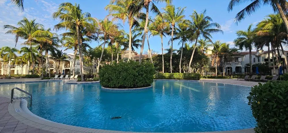 3020 NW 125th Ave #311 Sunrise, FL 33323