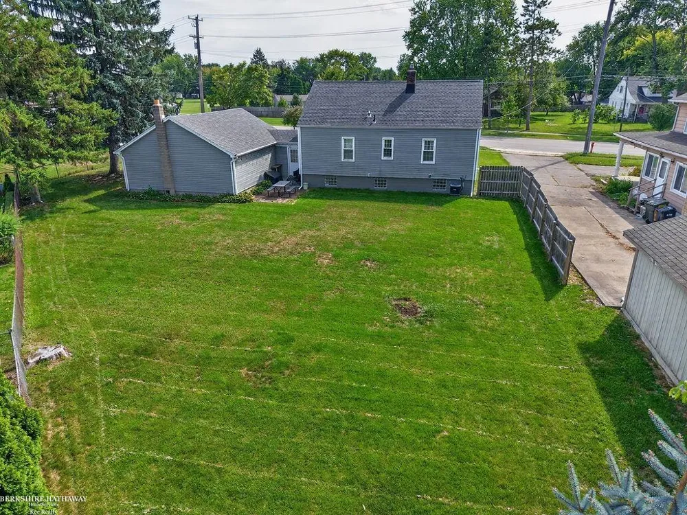 12121 Canal Road Sterling Heights City, MI 48313