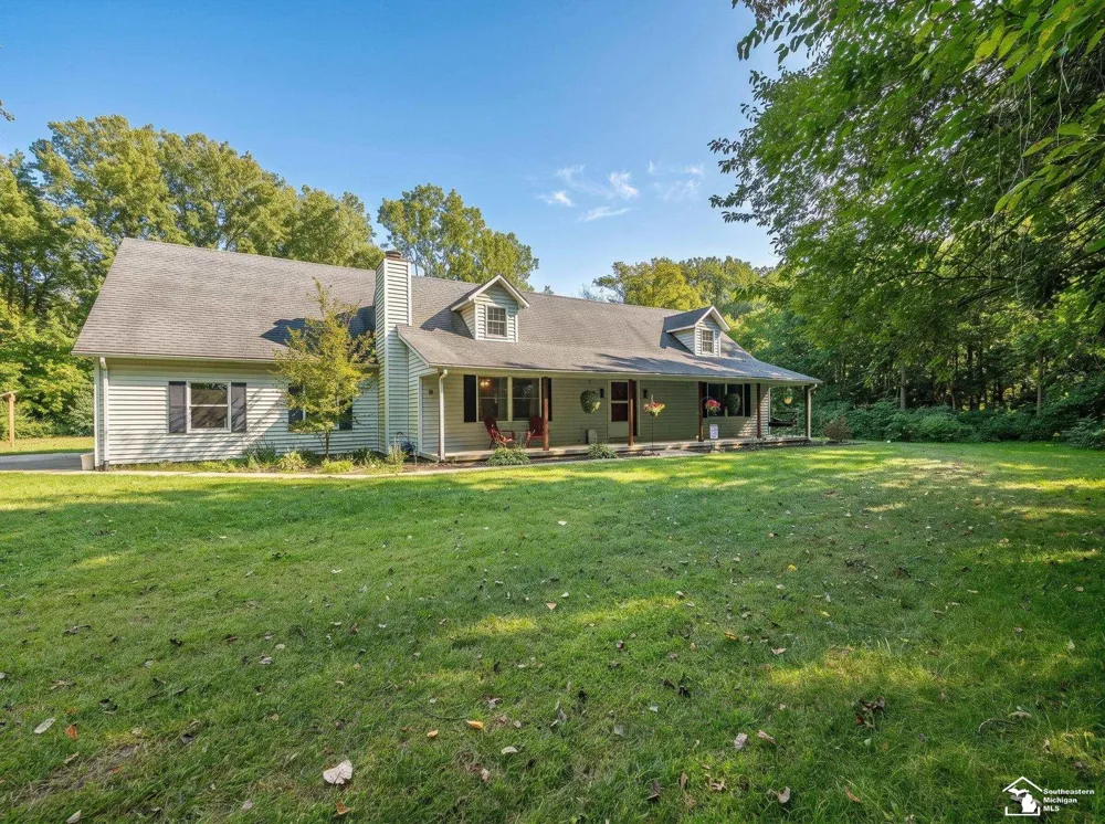5825 Bacon Road Summerfield Township, MI 49270