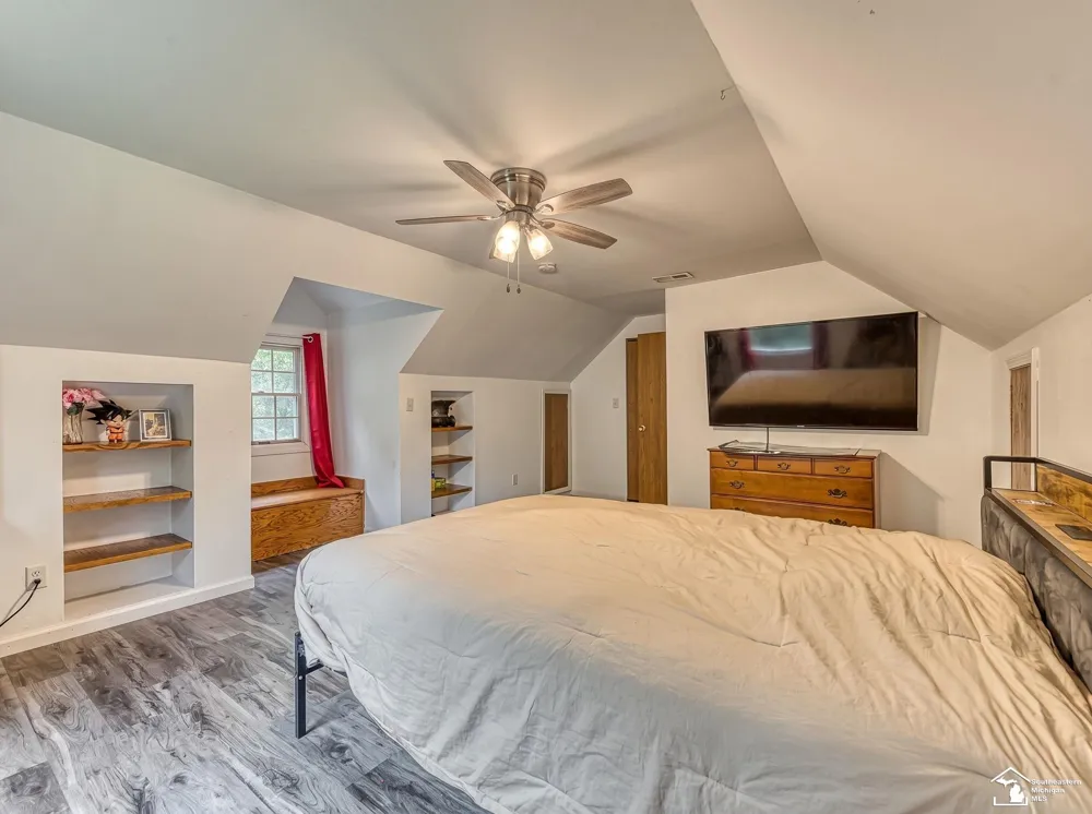 5825 Bacon Road Summerfield Township, MI 49270