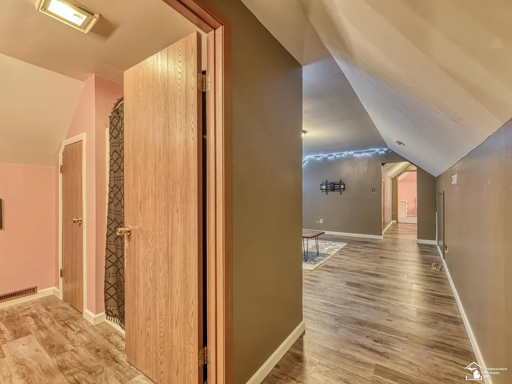 5825 Bacon Road Summerfield Township, MI 49270