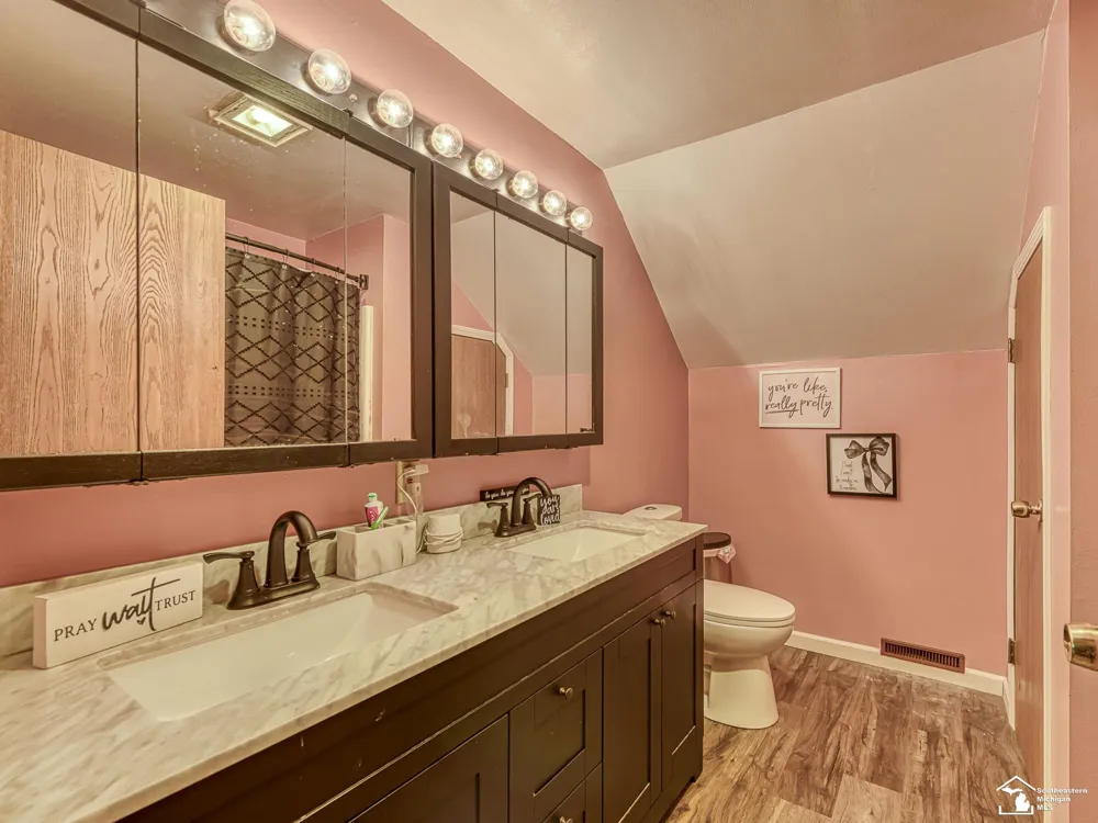 5825 Bacon Road Summerfield Township, MI 49270