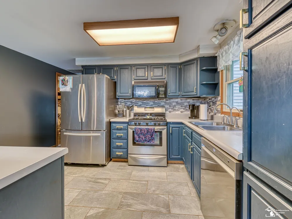 5825 Bacon Road Summerfield Township, MI 49270