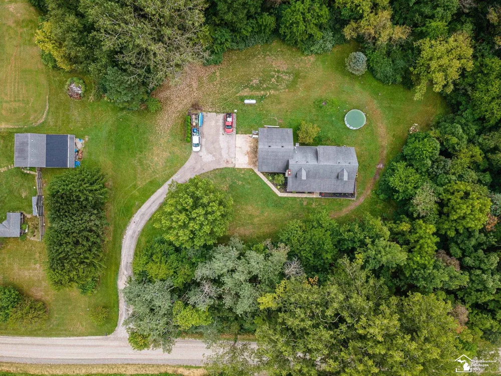 5825 Bacon Road Summerfield Township, MI 49270