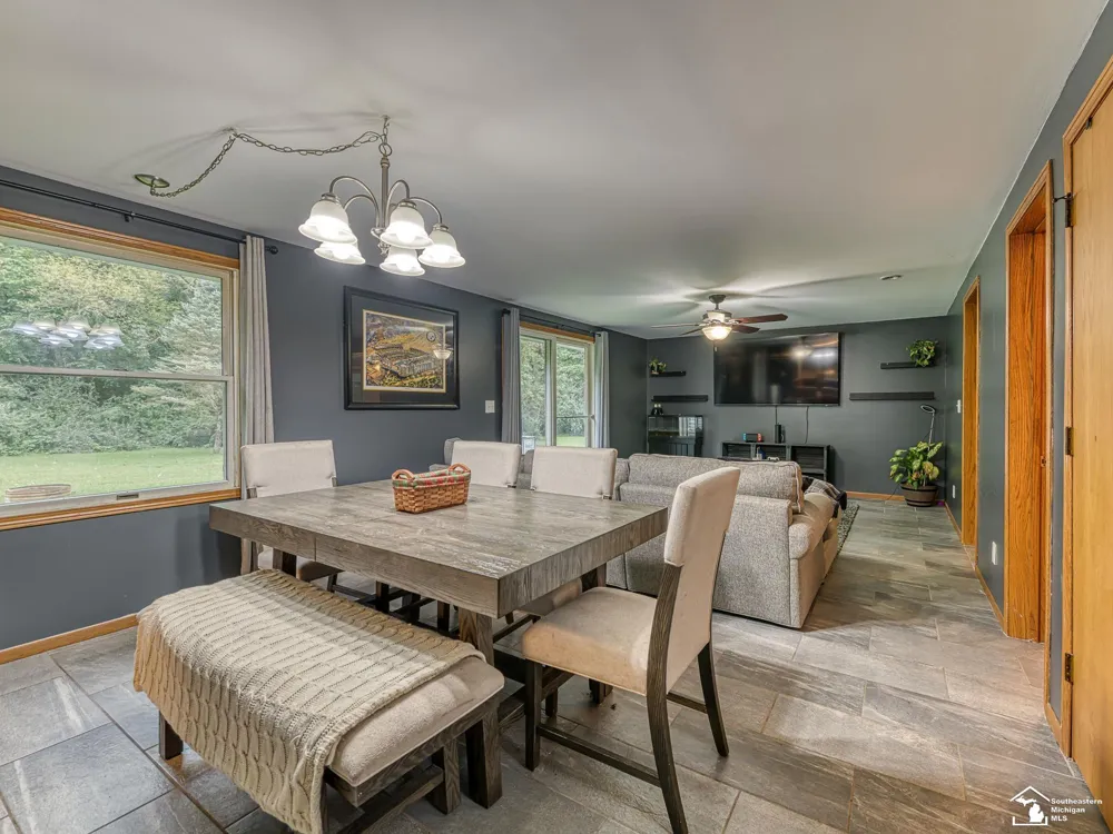 5825 Bacon Road Summerfield Township, MI 49270