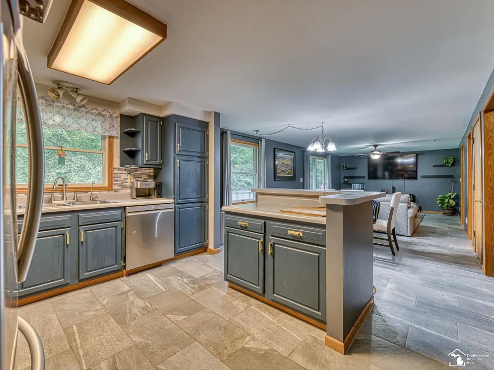 5825 Bacon Road Summerfield Township, MI 49270