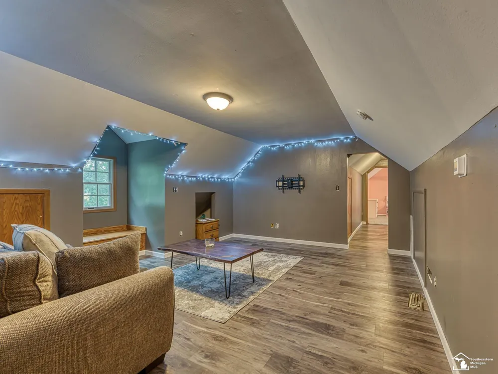 5825 Bacon Road Summerfield Township, MI 49270