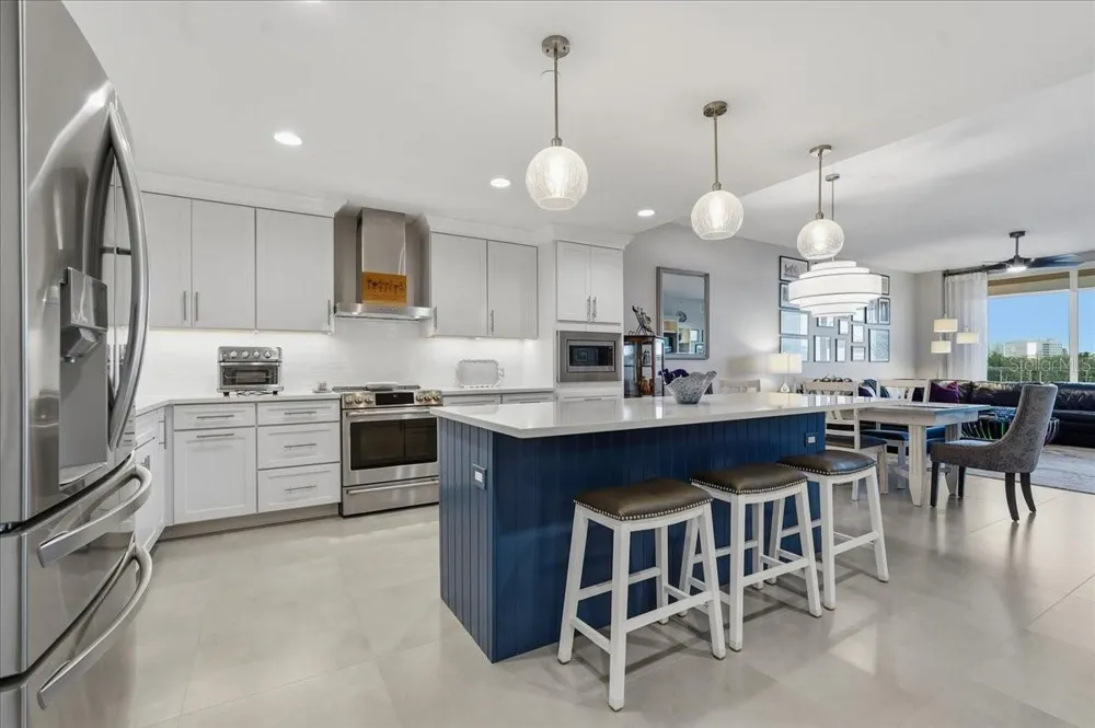 920 OSCEOLA AVENUE #605 Clearwater, FL 33755