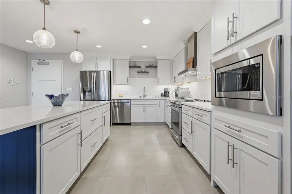 920 OSCEOLA AVENUE #605 Clearwater, FL 33755