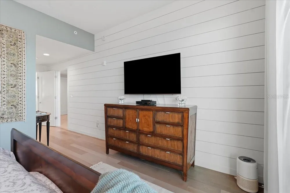 920 OSCEOLA AVENUE #605 Clearwater, FL 33755