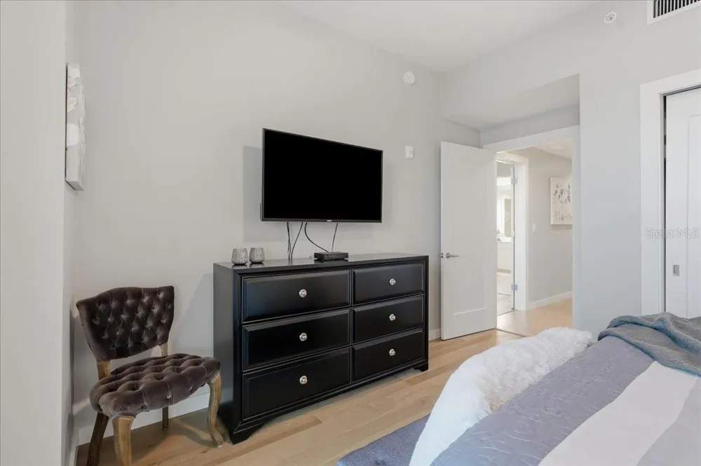 920 OSCEOLA AVENUE #605 Clearwater, FL 33755