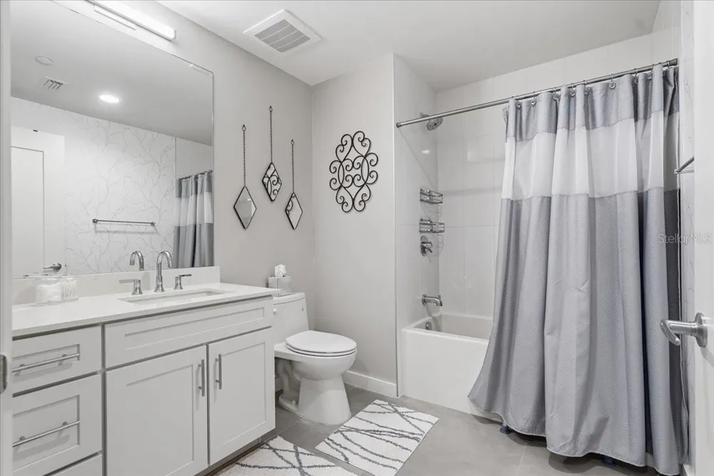 920 OSCEOLA AVENUE #605 Clearwater, FL 33755
