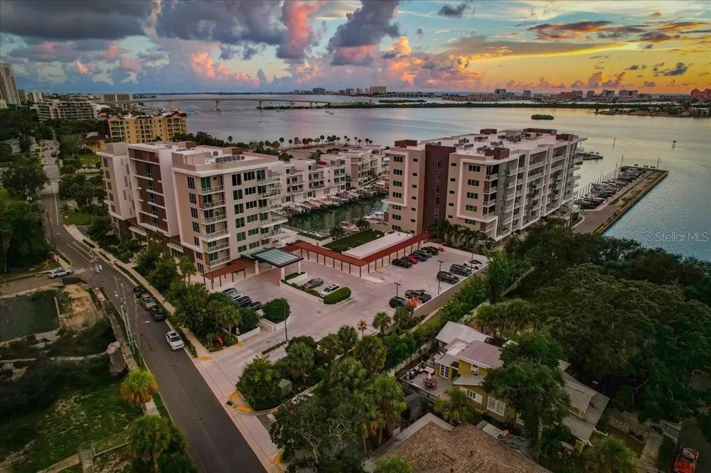 920 OSCEOLA AVENUE #605 Clearwater, FL 33755