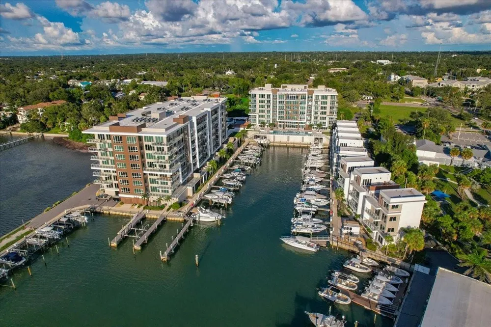 920 OSCEOLA AVENUE #605 Clearwater, FL 33755