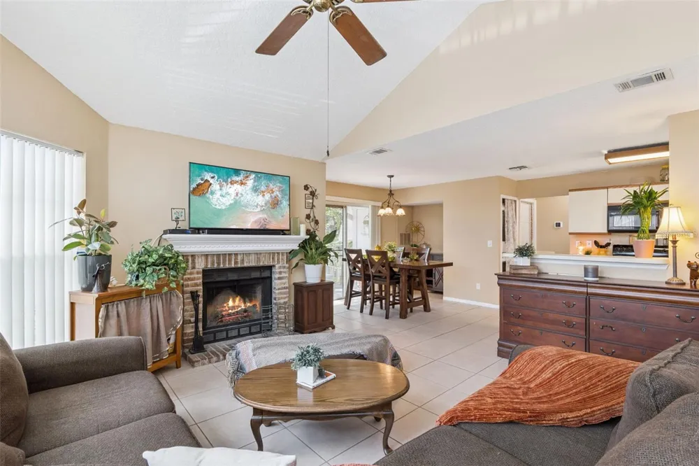 633 GREENCOVE TERRACE #142 Altamonte Springs, FL 32714