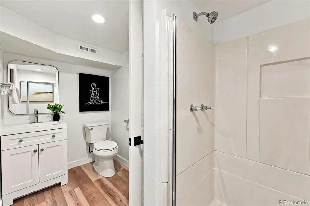 1364 Ivanhoe Street Denver, CO 80220