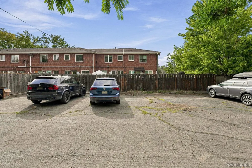 1364 Ivanhoe Street Denver, CO 80220