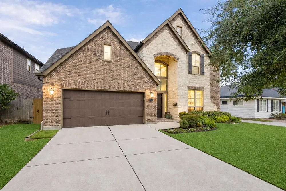 1616 Hewitt Drive Houston, TX 77018
