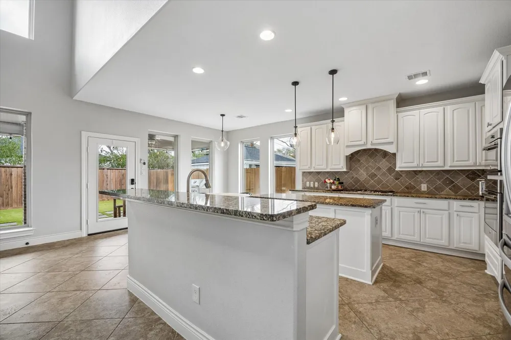 1616 Hewitt Drive Houston, TX 77018