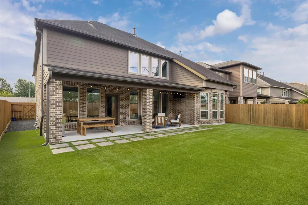 1616 Hewitt Drive Houston, TX 77018