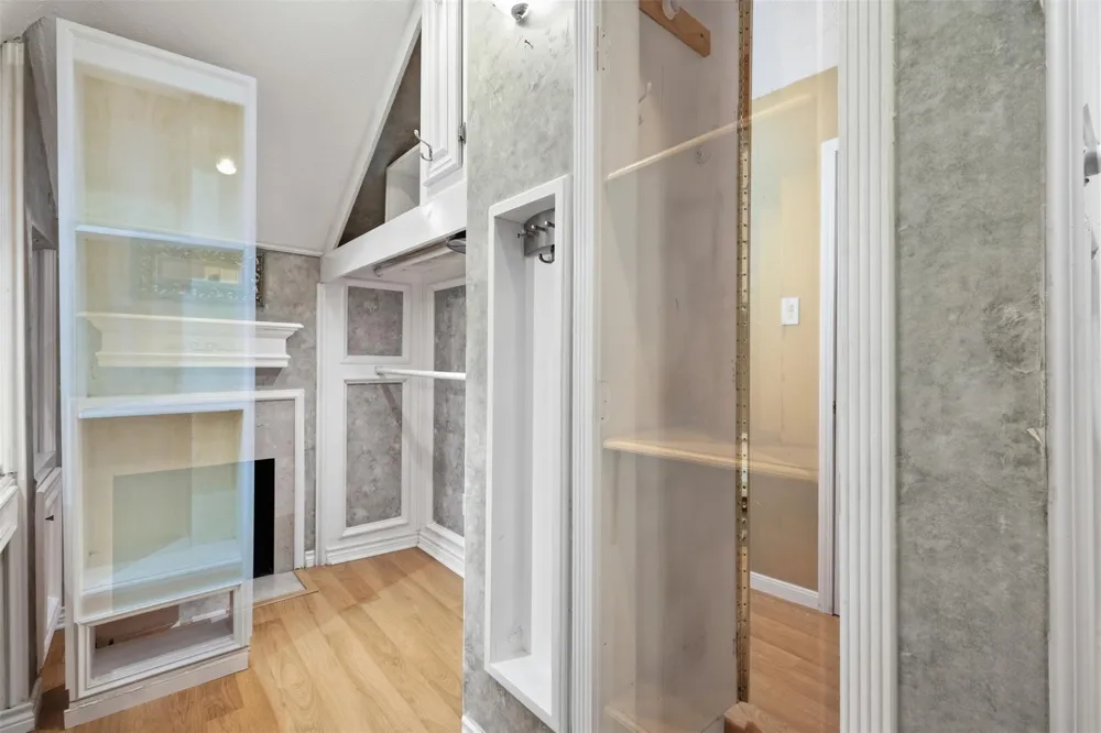 8310 Mentmore Drive Spring, TX 77379