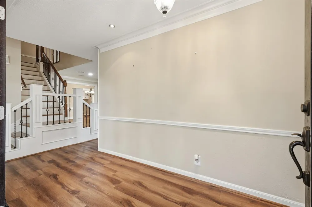 8310 Mentmore Drive Spring, TX 77379