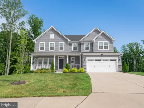 8807 ZOE COURT