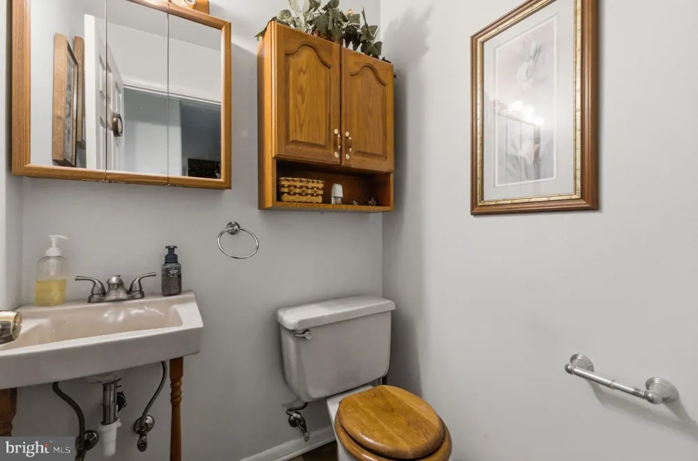 3227 HOBSON STREET Whitehall, PA 18052