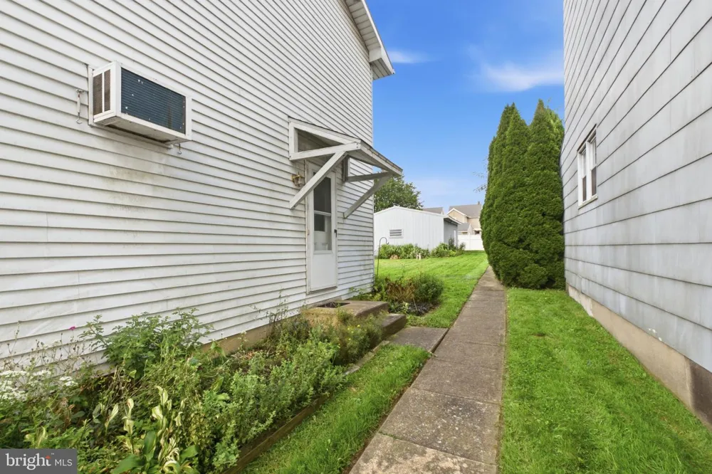 3227 HOBSON STREET Whitehall, PA 18052