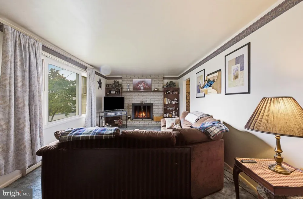 3227 HOBSON STREET Whitehall, PA 18052